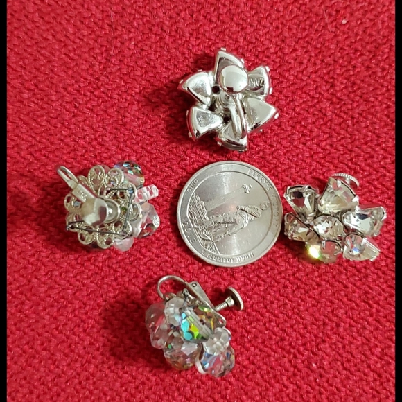 Vintage Zakian Laguna rhinestone crystal silvertone screw on - Picture 9 of 9